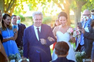 entourer-bons-prestataires-mariage-couple-maries-ceremonie