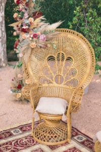 mariage-boheme-chic-provence-ceremonie-lieu-reception-fauteuil-emmanuelle