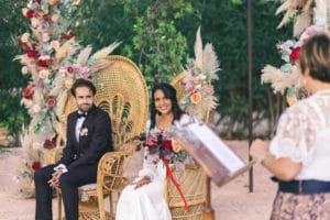 mariage-boheme-chic-provence-ceremonie-lieu-reception-fauteuils-emmanuelle