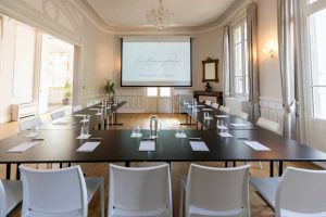 reunion meeting lieu de reception reception venue seminaire seminar in provence south of France marseille aix salon avignon chateau privatise