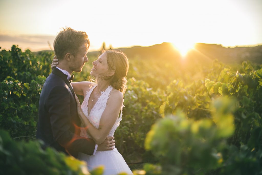 mariage provence lieu de reception venue aix marseille salon avignon wedding ceremony chateau privatise lieu d'exception dream venue couple bride groom happy couple