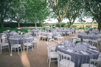 mariage provence lieu de reception venue aix marseille salon avignon wedding ceremony chateau privatise lieu d'exception dream venue couple bride groom happy couple