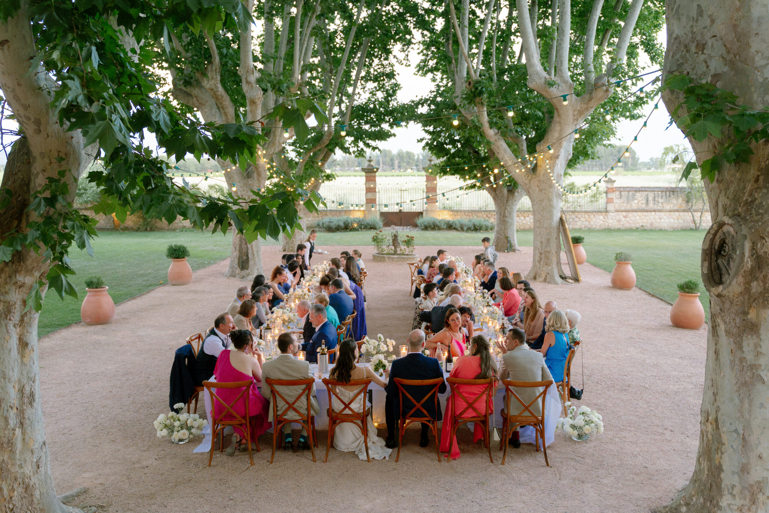 mariage en Provence chateau elegant verriere intime classe intimate wedding south france destination wedding