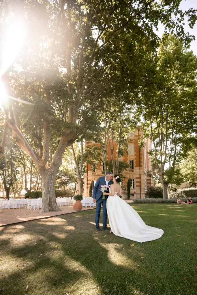 Lieu de réception unique en Provence pour un mariage élégant dans un château