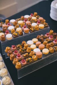 traiteur-mariage-13-buffet-desserts-chateau