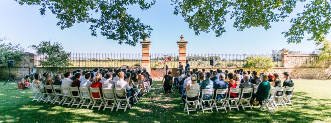 mariage-ceremonie-laic-parc-wedding-ceremony-park-vines-plane-trees-provence-13